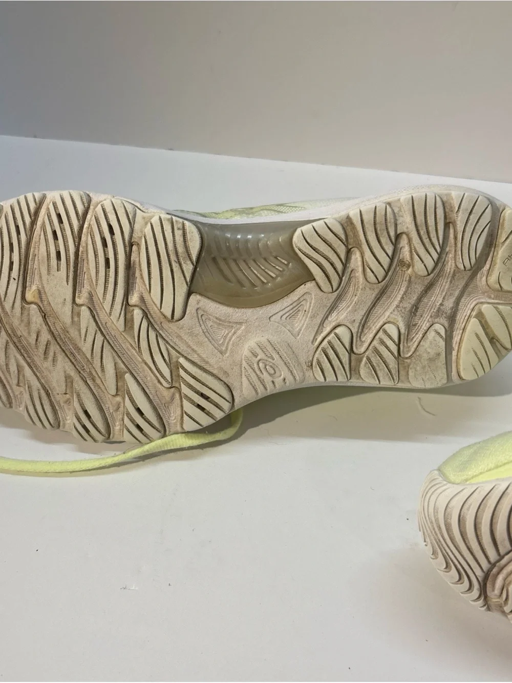 Asics Women's Running Shoe - Light Yellow and Cream size 7.5